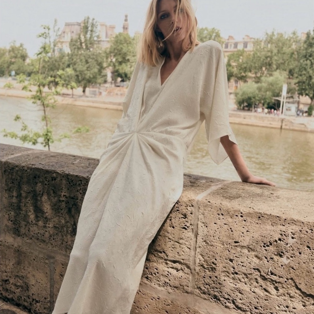 NWT Zara Cream Crinkle Ruched Dress (XS)